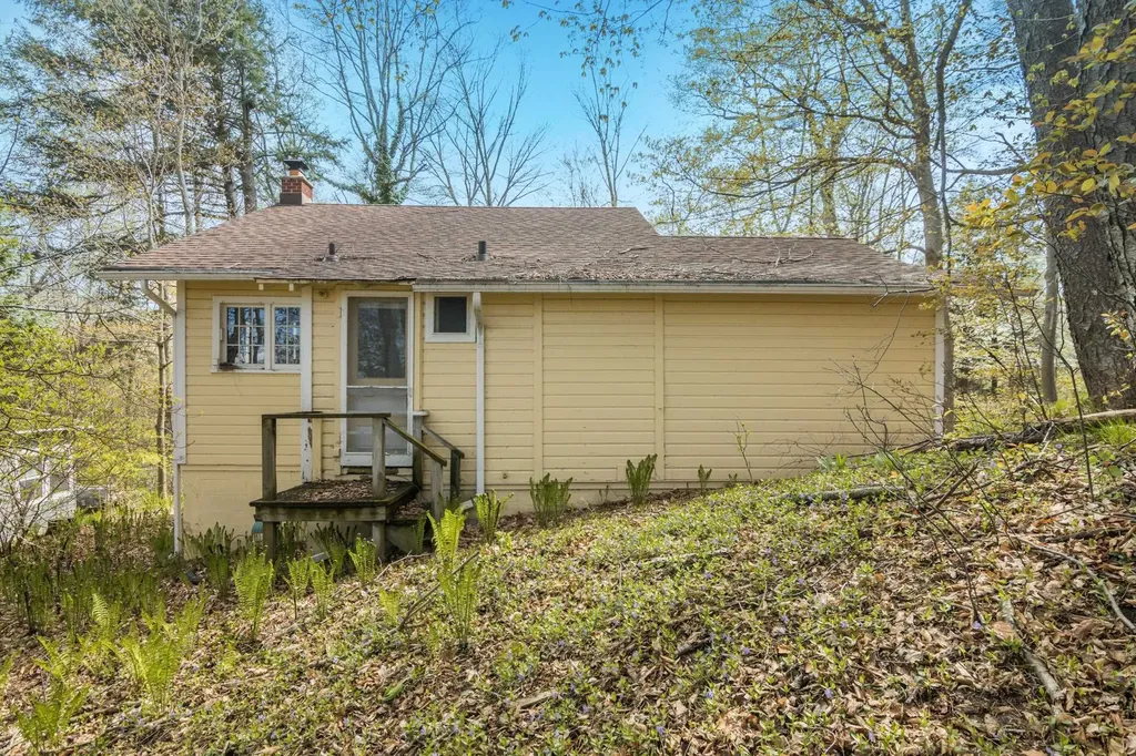 406 Fortune Avenue Frankfort City MI 49635