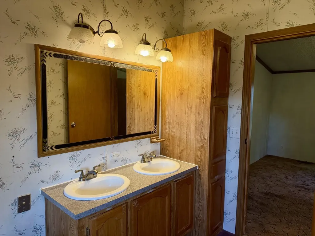 13764 Winters Road Milton Township MI 49648