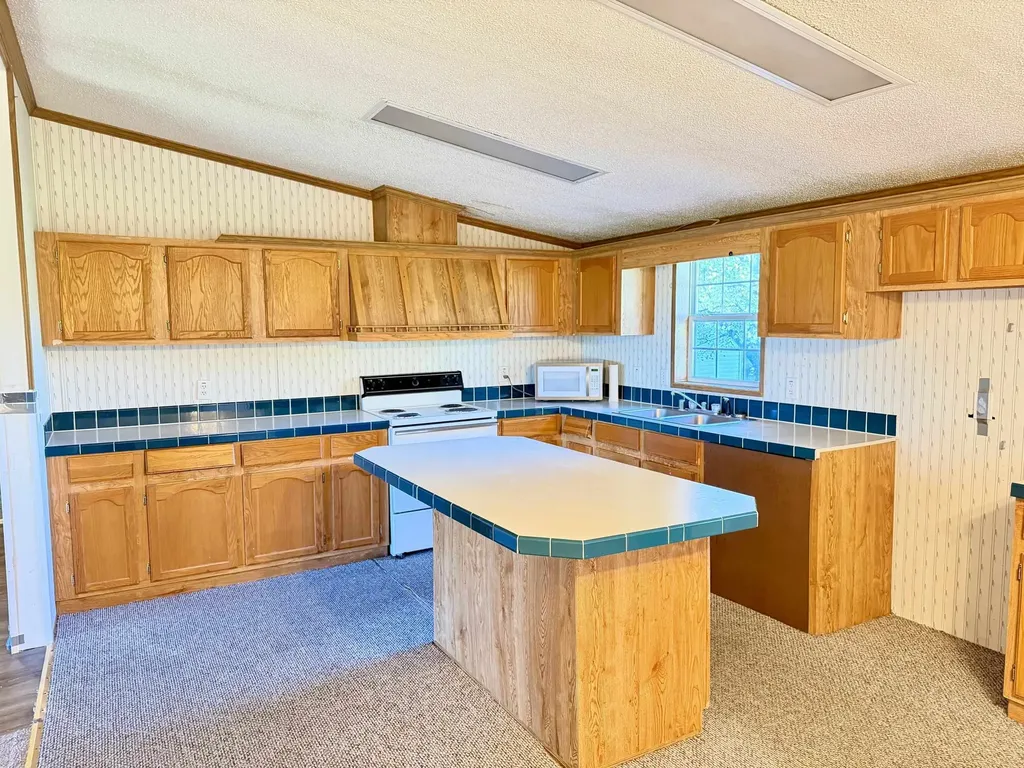 13764 Winters Road Milton Township MI 49648