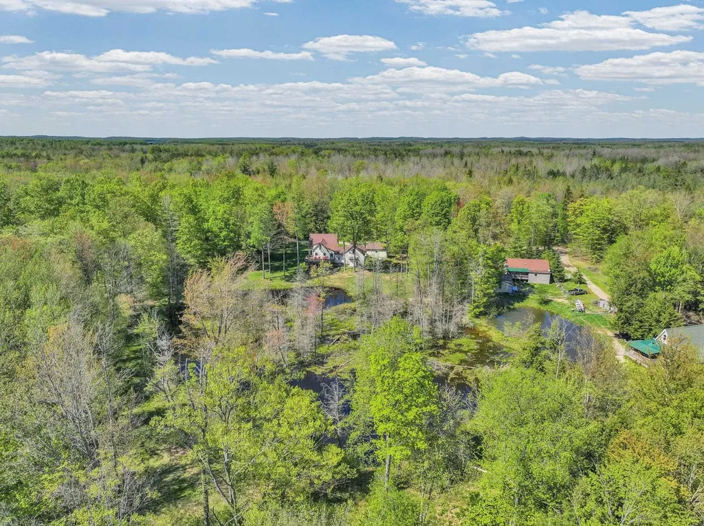 812 Brandon Drive Cherry Grove Township MI 49601