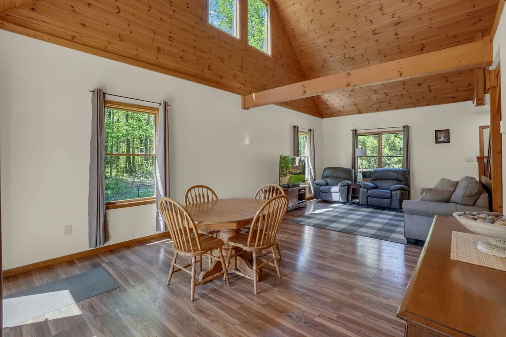 812 Brandon Drive Cherry Grove Township MI 49601