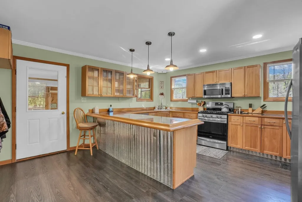 812 Brandon Drive Cherry Grove Township MI 49601