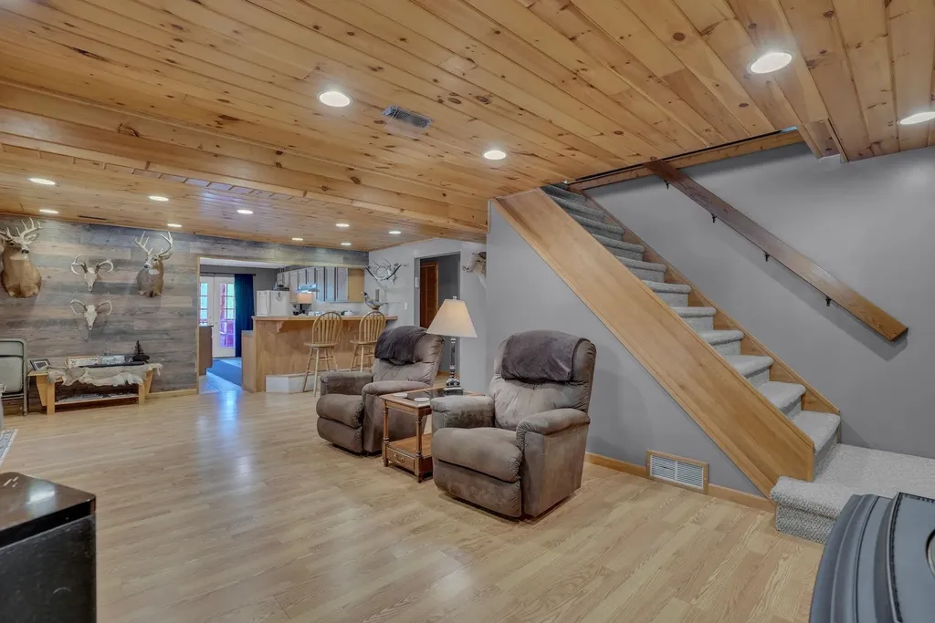 812 Brandon Drive Cherry Grove Township MI 49601