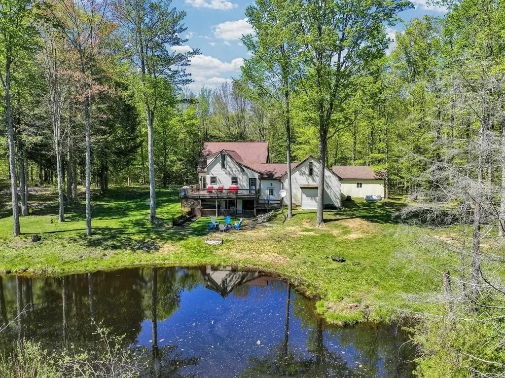 812 Brandon Drive Cherry Grove Township MI 49601