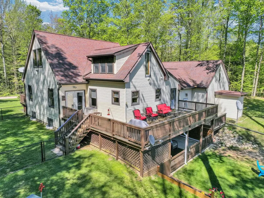 812 Brandon Drive Cherry Grove Township MI 49601