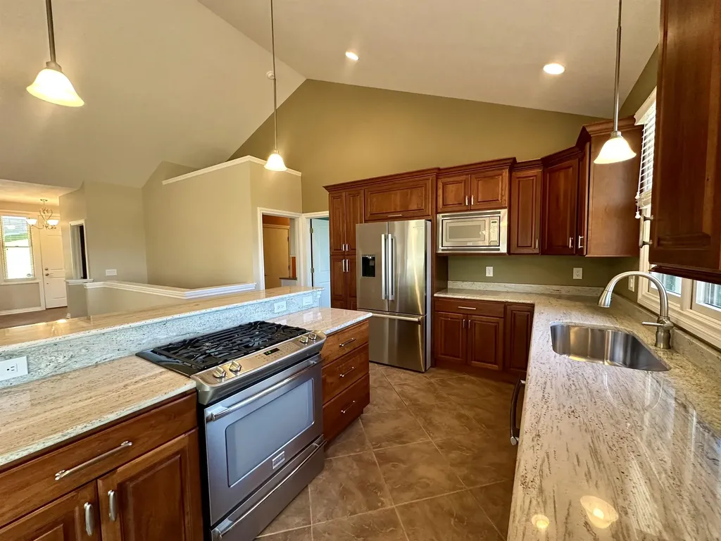 10070 E Sapphire Circle Elmwood Charter Township MI 49696