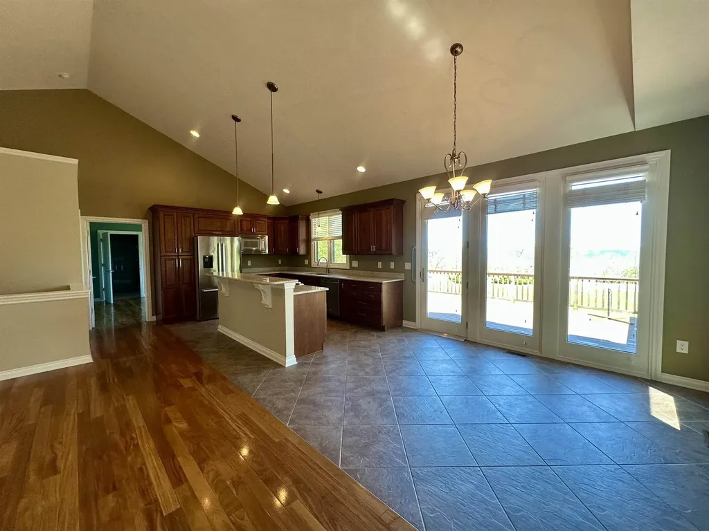 10070 E Sapphire Circle Elmwood Charter Township MI 49696