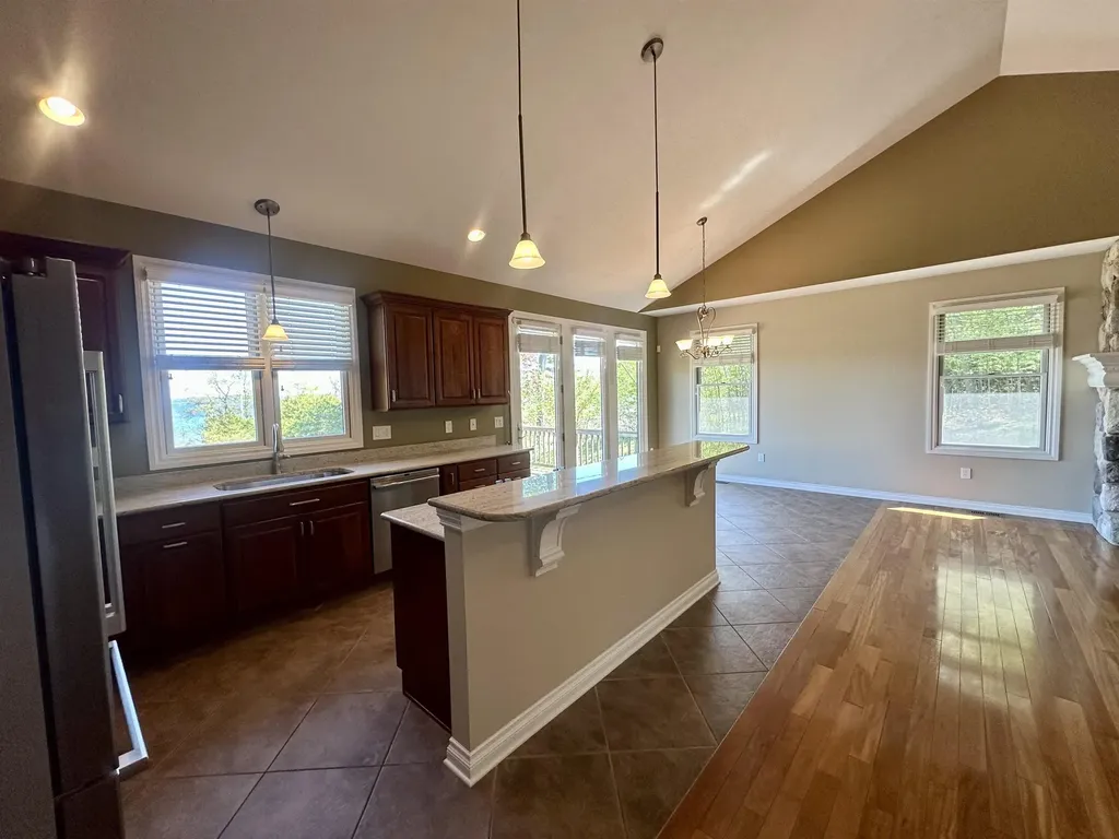 10070 E Sapphire Circle Elmwood Charter Township MI 49696