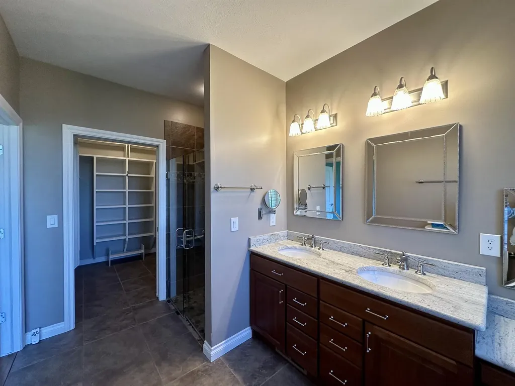 10070 E Sapphire Circle Elmwood Charter Township MI 49696