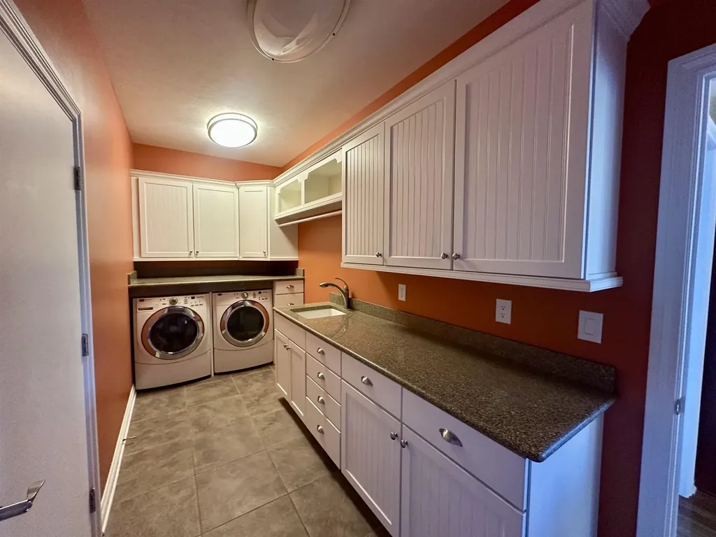 10070 E Sapphire Circle Elmwood Charter Township MI 49696
