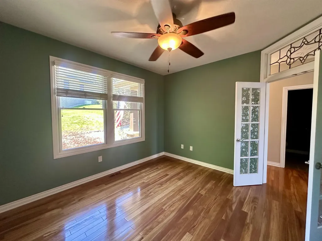 10070 E Sapphire Circle Elmwood Charter Township MI 49696