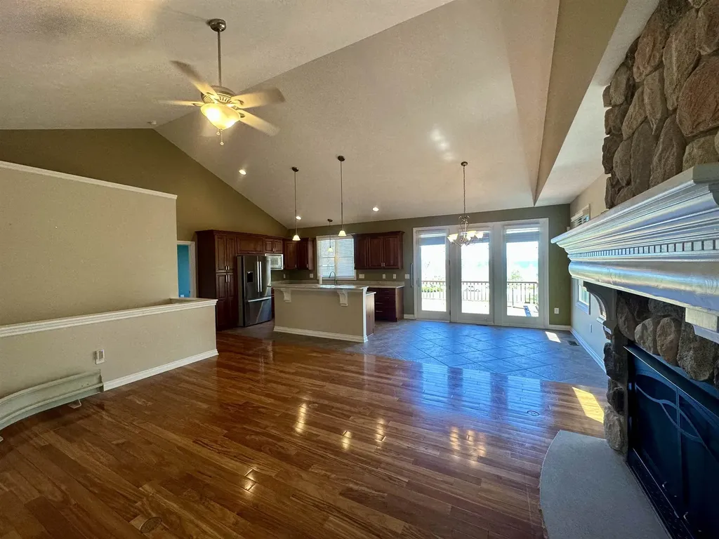 10070 E Sapphire Circle Elmwood Charter Township MI 49696