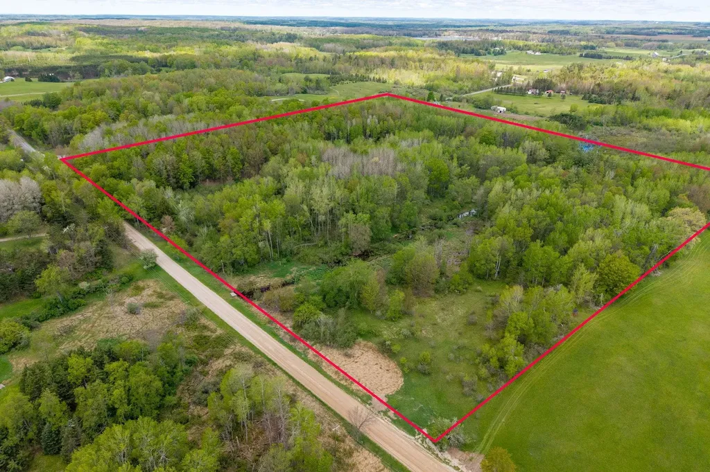 16130 140th Avenue Rose Lake Township MI 49655
