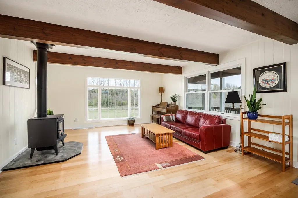7825 S Lake Leelanau Drive Bingham Township MI 49684