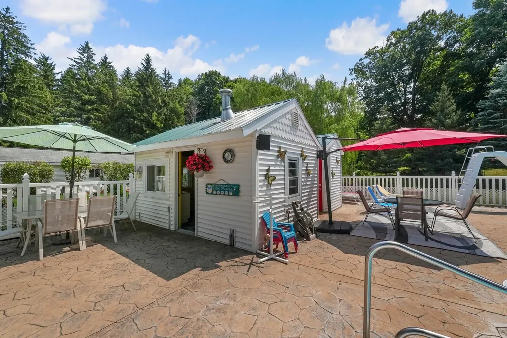 5161 Silver Pines Road Garfield Charter Township MI 49685