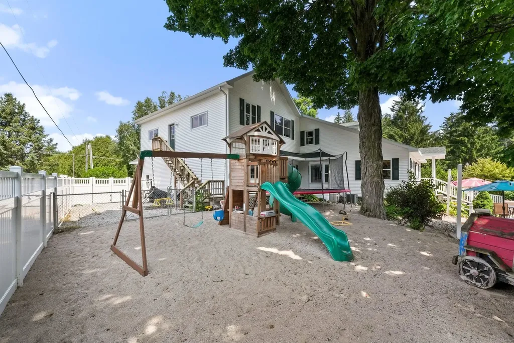 5161 Silver Pines Road Garfield Charter Township MI 49685