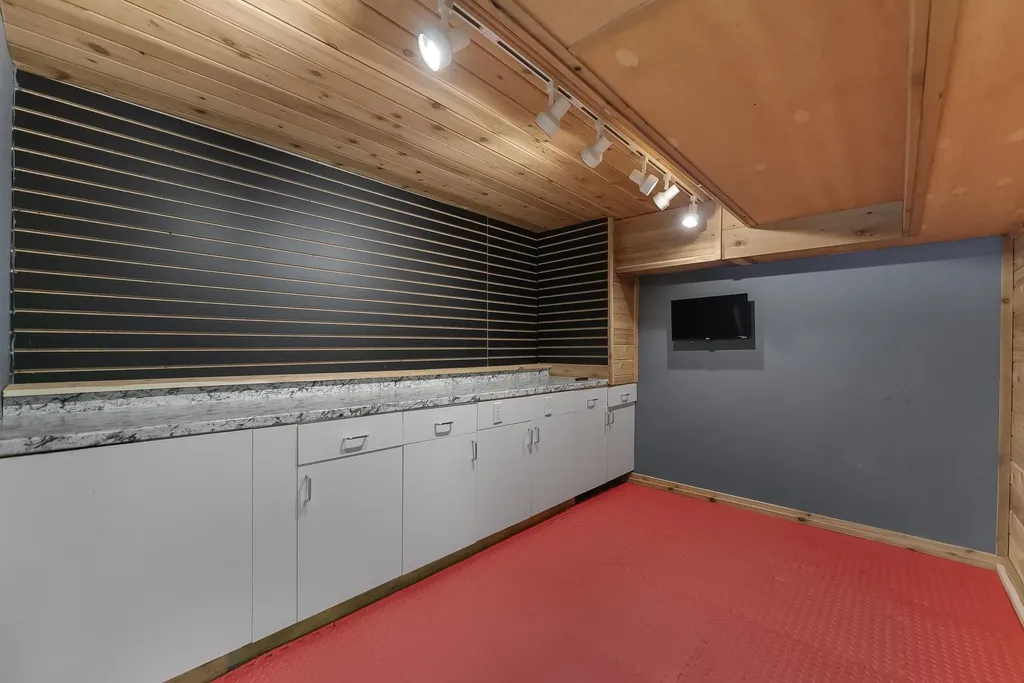 5161 Silver Pines Road Garfield Charter Township MI 49685