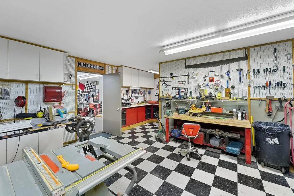5161 Silver Pines Road Garfield Charter Township MI 49685
