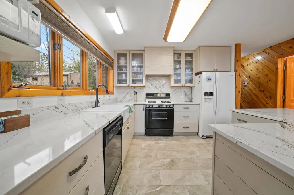 8768 Sunset Trail, NE Blue Lake Township MI 49659