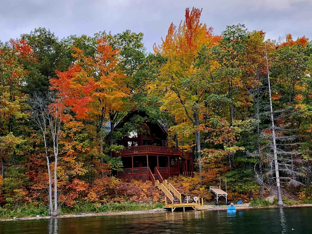 8768 Sunset Trail, NE Blue Lake Township MI 49659