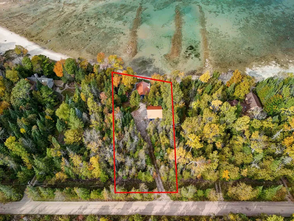 14827 N Cathead Bay Drive Leelanau Township MI 49670