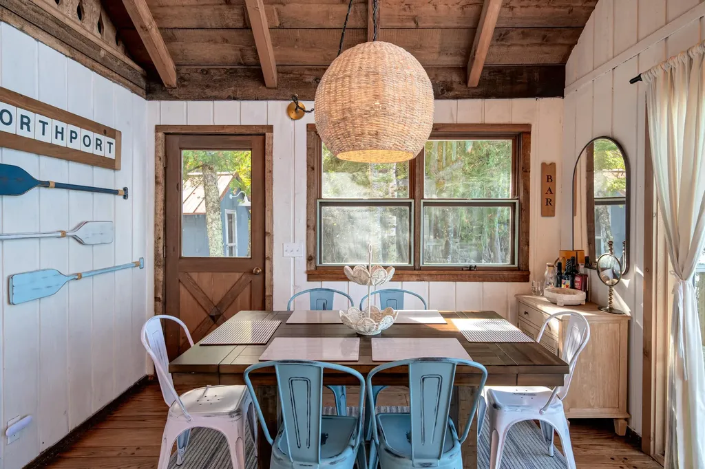 14827 N Cathead Bay Drive Leelanau Township MI 49670