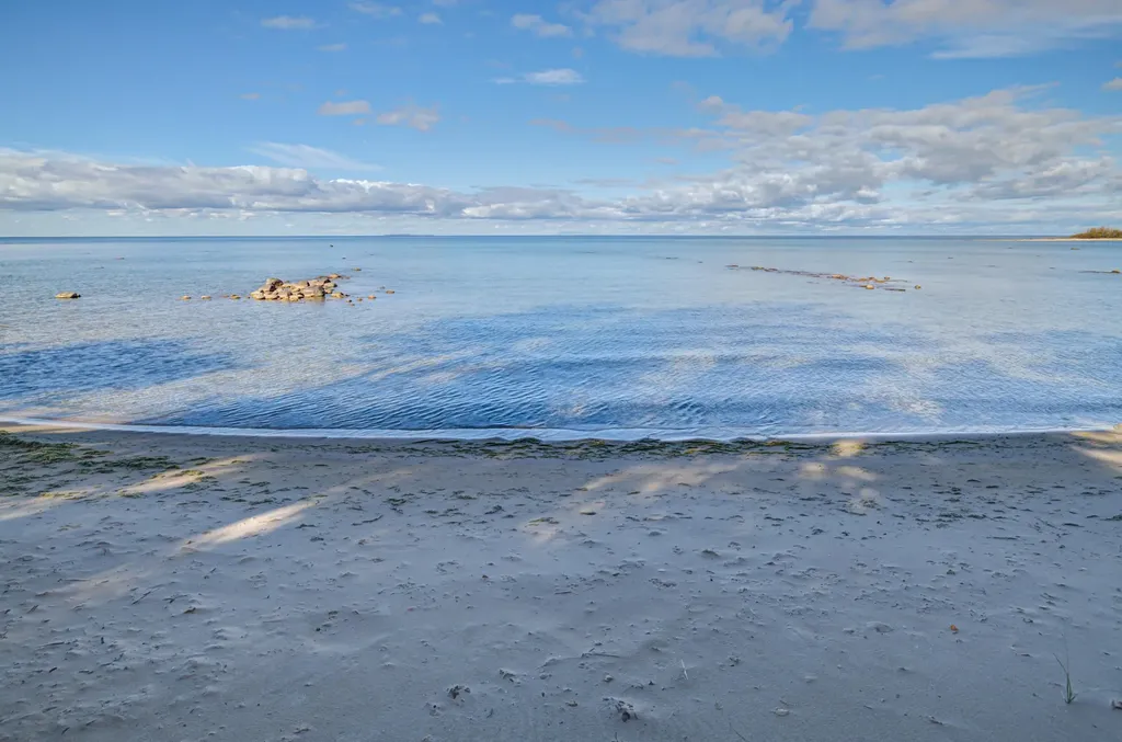 14827 N Cathead Bay Drive Leelanau Township MI 49670