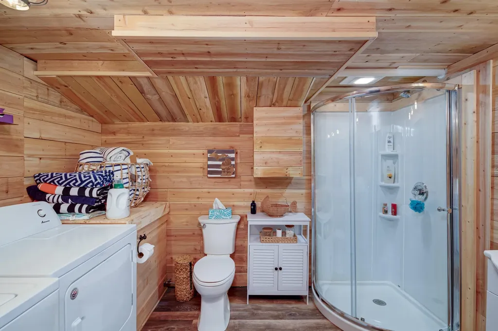 14827 N Cathead Bay Drive Leelanau Township MI 49670
