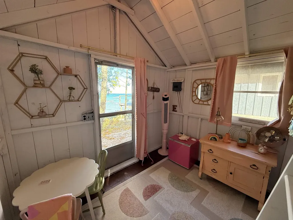 14827 N Cathead Bay Drive Leelanau Township MI 49670