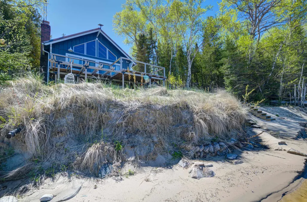 14827 N Cathead Bay Drive Leelanau Township MI 49670