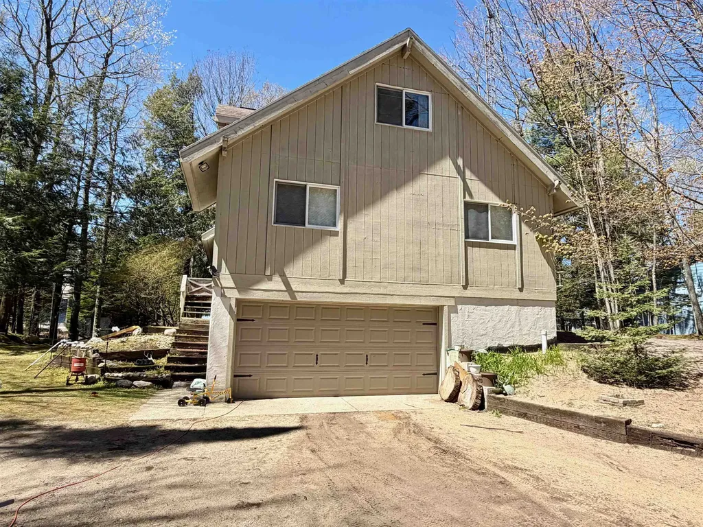 724 S Golden Beach Drive Torch Lake Township MI 49648