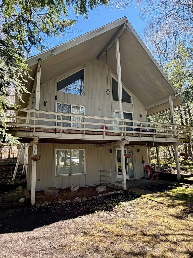724 S Golden Beach Drive Torch Lake Township MI 49648