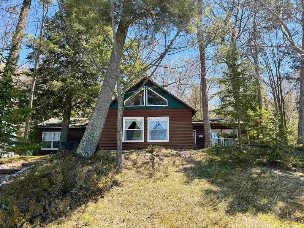 724 S Golden Beach Drive Torch Lake Township MI 49648