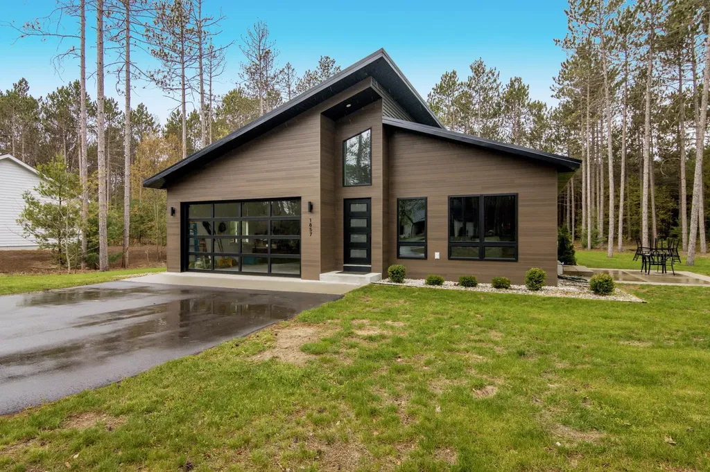 1857 Cascade Trail Long Lake Township MI 49685