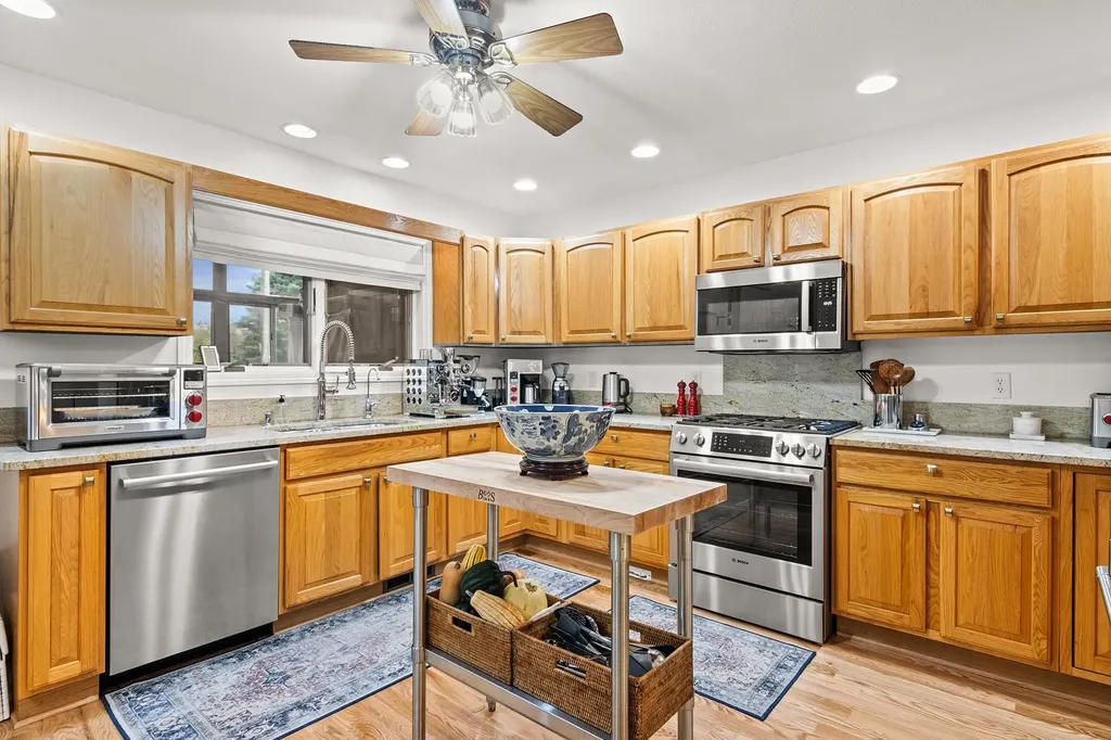 4133 Old Mission Road Peninsula Township MI 49686