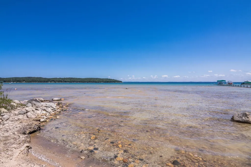 4133 Old Mission Road Peninsula Township MI 49686