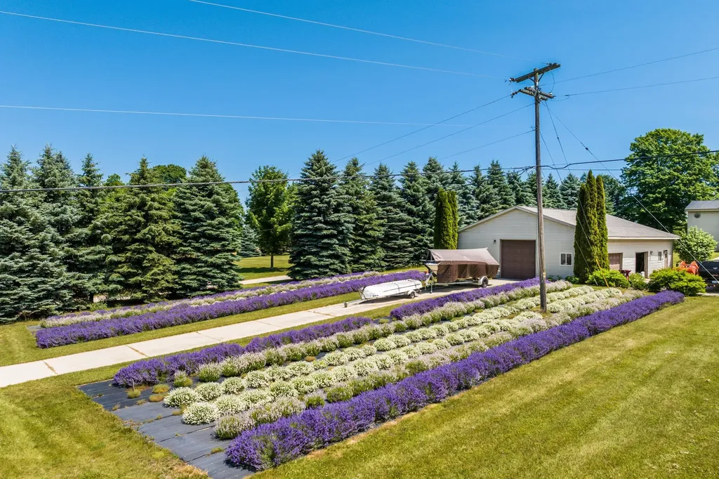 4133 Old Mission Road Peninsula Township MI 49686