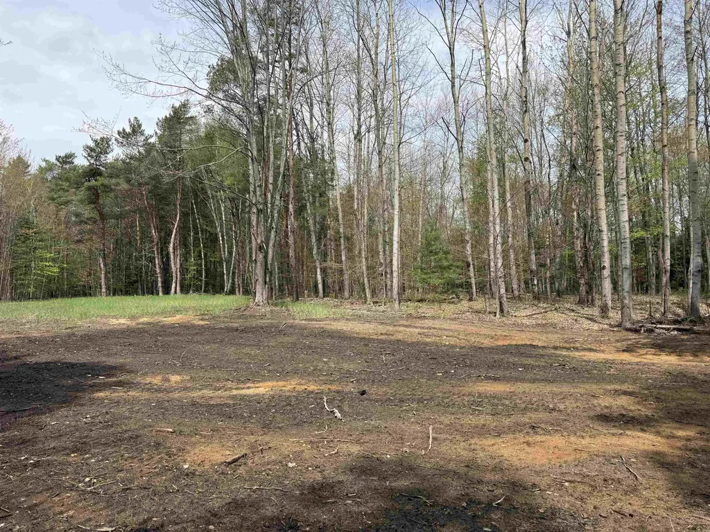 6639 Fall Road Green Lake Township MI 49637