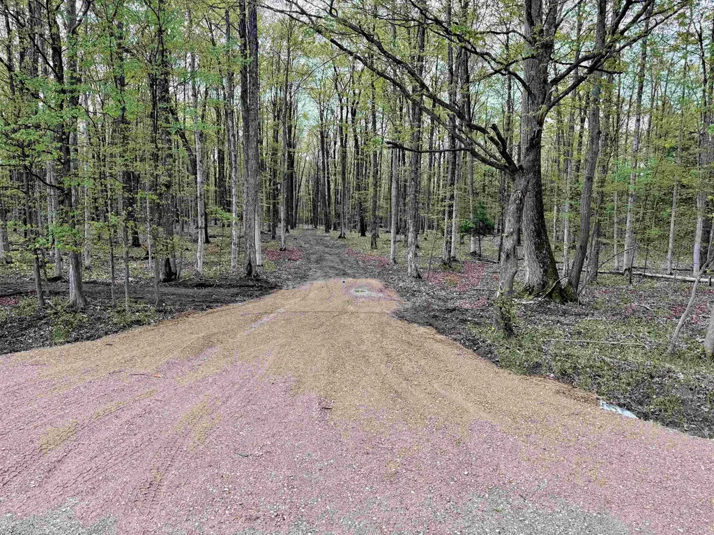 6639 Fall Road Green Lake Township MI 49637