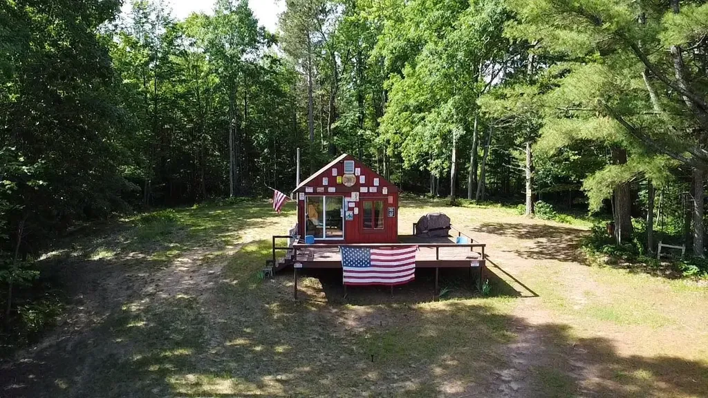 Vl 40 Acres Coates Highway Brown Township MI 49619