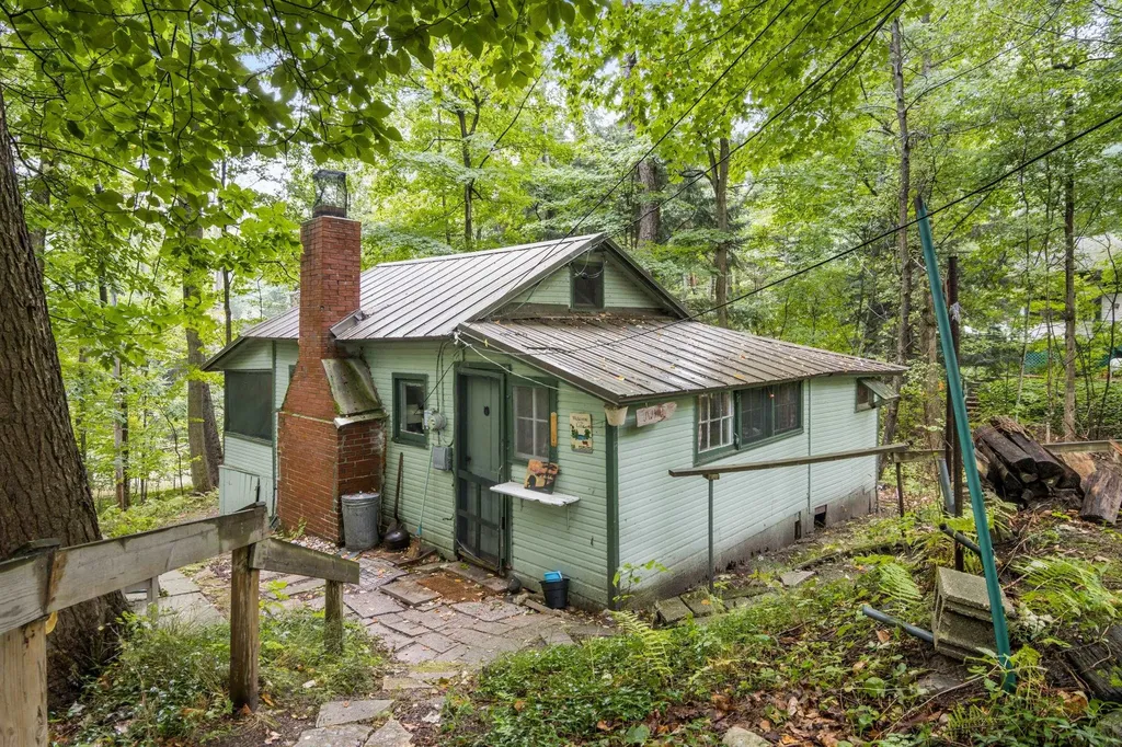 407 Fortune Avenue Frankfort City MI 49635