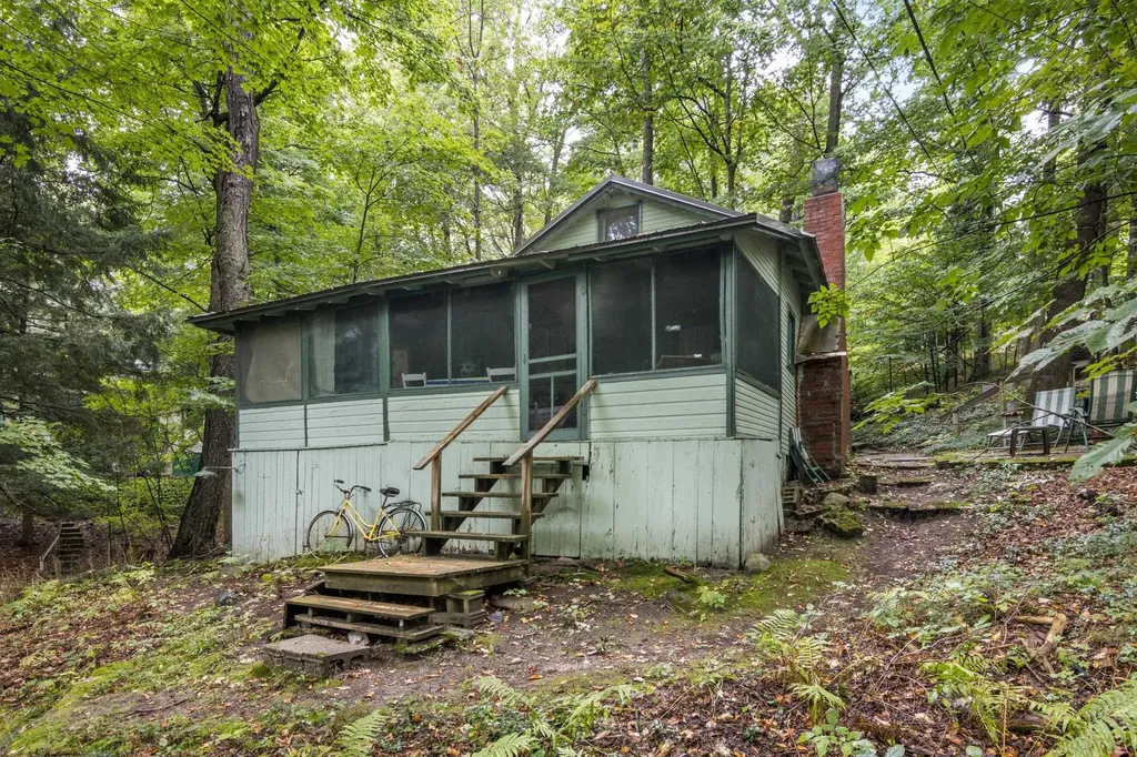 407 Fortune Avenue Frankfort City MI 49635