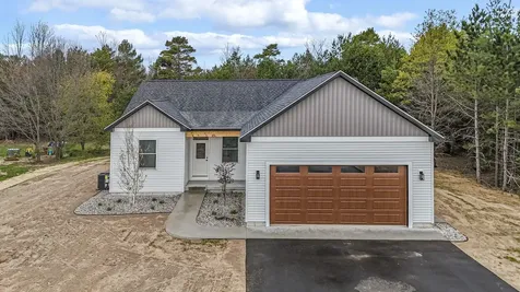 3038 Michele Marie Green Lake Township MI 49637