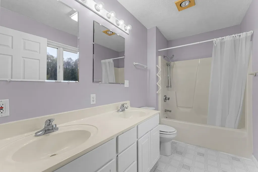 10122 Skiver Road Long Lake Township MI 49685