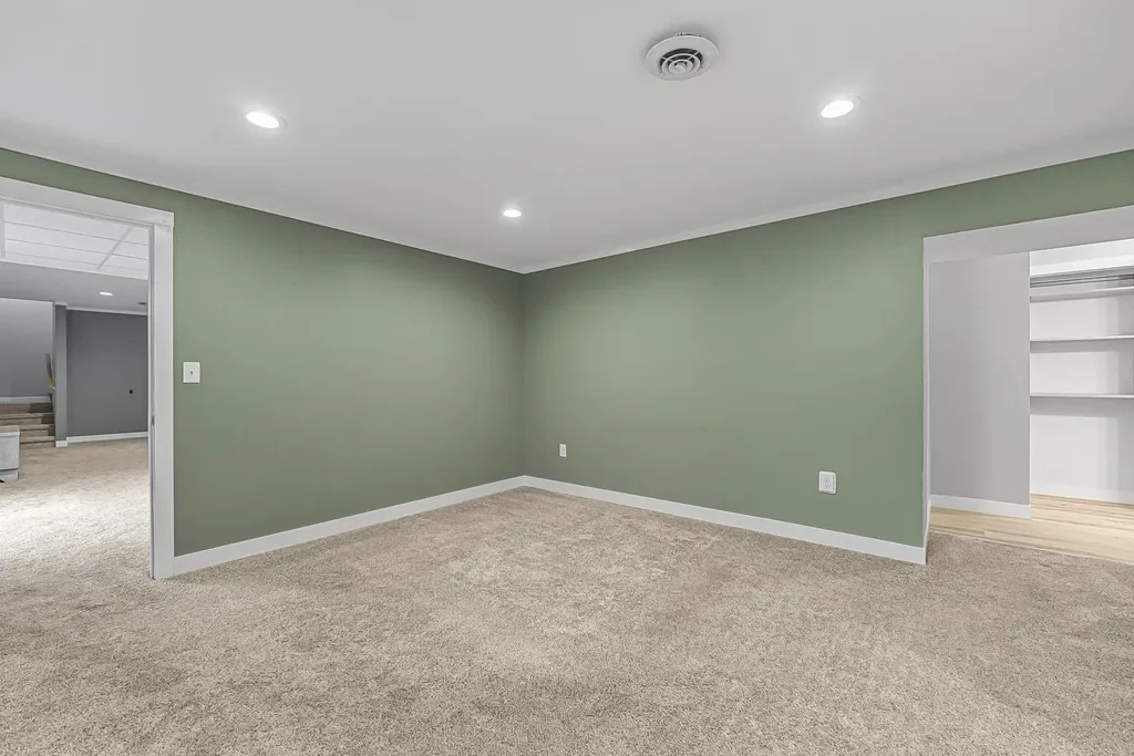 10122 Skiver Road Long Lake Township MI 49685