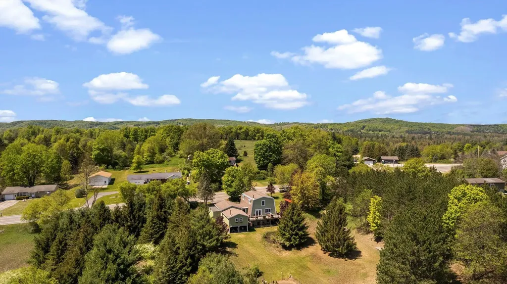 9477 S Cedar Road Solon Township MI 49621