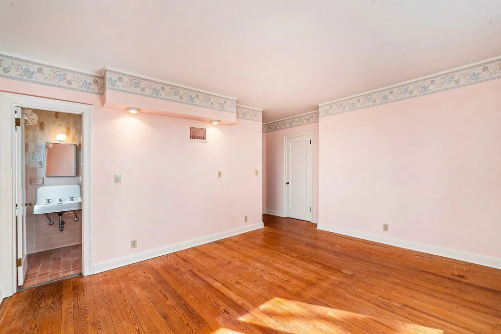 501 Michigan Avenue Frankfort City MI 49635