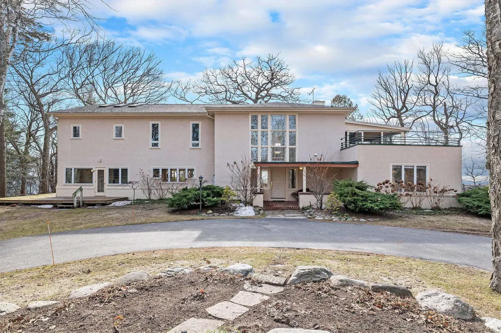 501 Michigan Avenue Frankfort City MI 49635