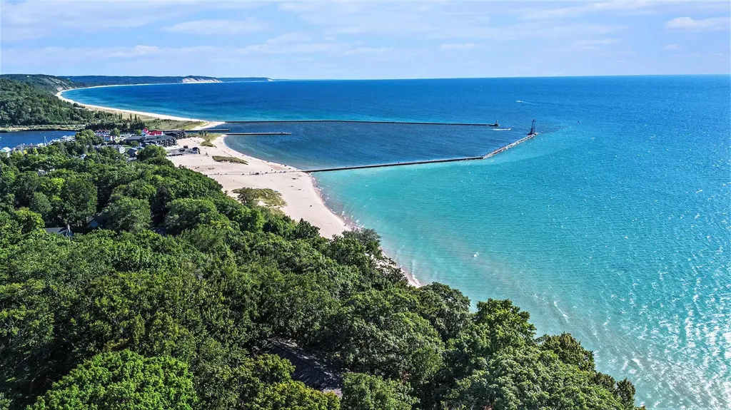 501 Michigan Avenue Frankfort City MI 49635