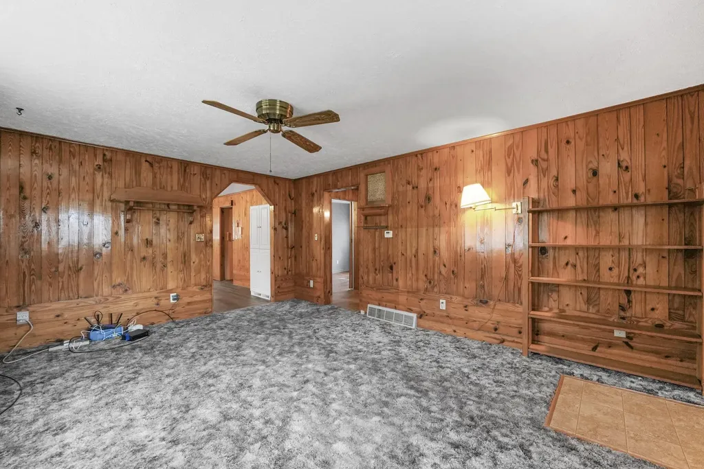 12871 S Sunset Drive Elmwood Charter Township MI 49684